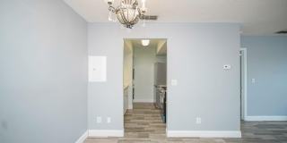 2599 COUNTRYSIDE BOULEVARD Gallery 16