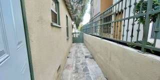 Bright & Spacious Unit in the Heart of Burbank – Utilities Included! Gallery 10