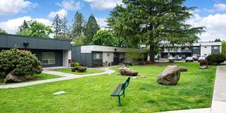Spruce Park Apartments Gallery 22