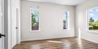 September Move In 3 bed 3 bath NEW Dixon Cottages Gallery 8