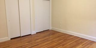 Nice 2 bed in Brookline Gallery 12