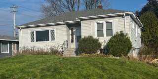 Duluth, MN - 4 Bedroom, 2 Bath - Close to UMD and CSS Gallery 1