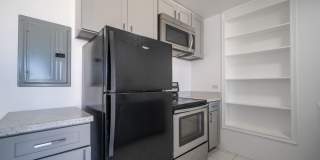 Secure 2 Bd 1 Ba 1 pkg at Hala Sun- $2700 small pet friendly - 754 Ekela Ave #608 Gallery 9