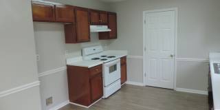 3881 Crest Drive Gallery 10