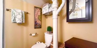 Modern Comfort Meets Convenience – Fully Furnished 2-Bedroom ADU in Milwaukie! Gallery 16