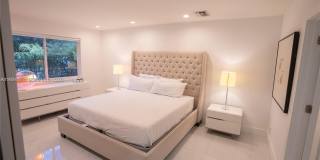 31 SW 6th St Gallery 18