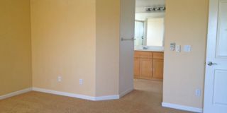 2 Bedroom Townhouse in Southwest San Jose with Garage Gallery 8