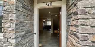 Stunning 2 Bed, 2.5 Bath Craftsman Townhome with Community Amenities! Gallery 5