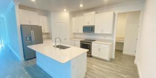 A must see 3 Beds/ 2 Bths Villa shows like a house.  Modern Styling, Open Layout, Great Location and Loads of amenities! Gallery 4