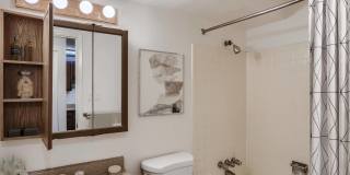 Fox Hill Apartments Gallery 7