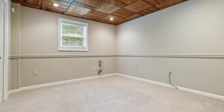 3708 NORTHCOTE DRIVE Gallery 30