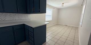 Audubon-Downriver Neighborhood 4 bedroom, 1 bath corner lot with large, fenced yard Gallery 17