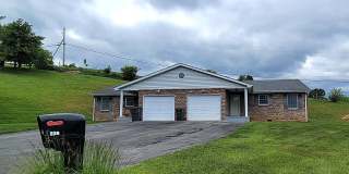 330 Jones Lane Gallery 1