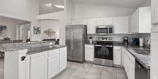 2512 ONEIDA Loop Gallery 11