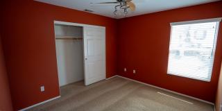 Location, Comfort & Space — 60 Crocus Has It All! Beautiful 3 bedroom, 2.5 bathroom  Redlands Home in Desirable Neighborhood! Gallery 15