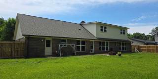 Beautifully renovated 4BR/3BA home close to NAS and beaches Gallery 22