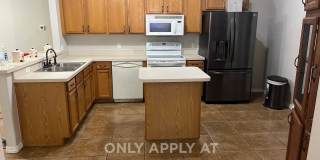 Welcome to Your Ideal Rental Retreat! Gallery 7