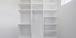 208 W Houston Street Gallery 22