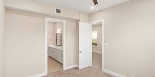 Luxury 3/2.5 Townhome Gallery 13