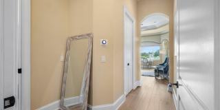 130 SE Bella Strano Gallery 35