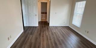 91 Roseland Ave Gallery 24