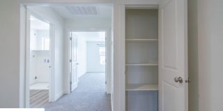 Private 4 Bedroom Corner Unit Gallery 54