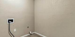 11524 MEADOWBROOK Drive Gallery 31