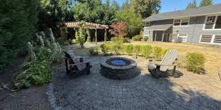 Spacious 4-Bedroom Home Plus Large Bonus Space – West Slope Vista Hills Gallery 32