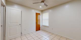 REMODELED 3 BEDROOM 2 BATH ALL TILE HOUSE!!! Gallery 20
