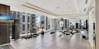 Brickell Ten Gallery 25