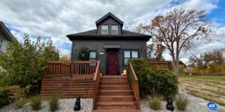 Fully Furnished And Updated 4 bedroom 2 bath house for Lease Gallery 1