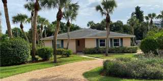 956 Tulip Lane Gallery 1