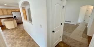 Move-In Ready Ranch in Wellington with Fresh Updates Gallery 8