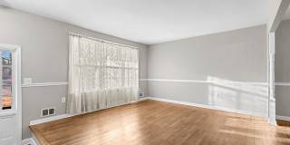 11904 N MARLTON Avenue Gallery 4