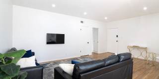 344 S Rexford Dr Gallery 4