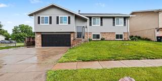Corner Lot Home | Finished Basement | Large Backyard | Corner Lot Home | Finished Basement | Large Backyard | Gallery 1