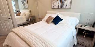 Beautifully Furnished 2 Bed/2.5 Bath Townhome in the Desirable Woodlands of La Jolla Gallery 25