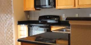 Stonegate Townhouse w/ 3 br/3 1/2 baths!! Gallery 3