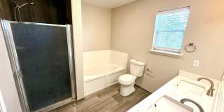 *MOVE IN SPECIAL* Gorgeous Four Bedroom Home with Covered Patio Near Medical Center!! Gallery 22