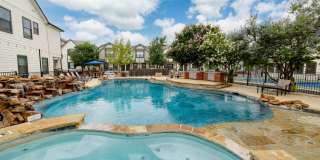 Heron on Hausman Gallery 2