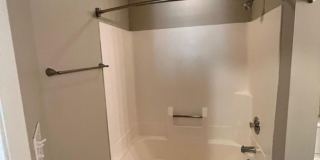 Spacious One Bedroom Apartment with W/D Connection! Gallery 21