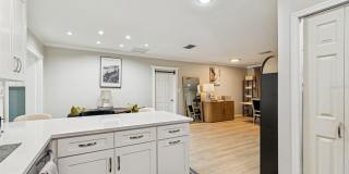 2302 S ARRAWANA AVENUE Gallery 25