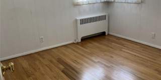 12 Lenore Avenue Gallery 11