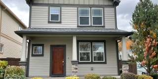 Privacy  Nature at Tonquin Woods: The Ultimate Villebois End-Unit Gallery 1