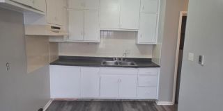 2826 S Pennsylvania St Gallery 4