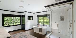 1443 N Doheny Dr Gallery 13