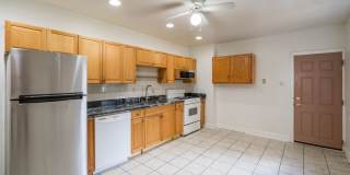 Four Bed Bella Vista Townhome Gallery 1