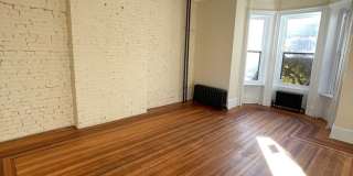 4 Bedroom 2 Bathroom House with Stunning Hudson River Views Gallery 5
