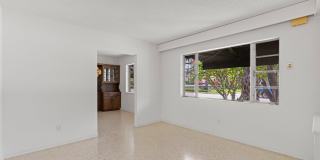 1725 N Lakeside Drive Gallery 8