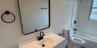 2 Bed / 2 Bath with Private Garage & Fenced Yard Gallery 14